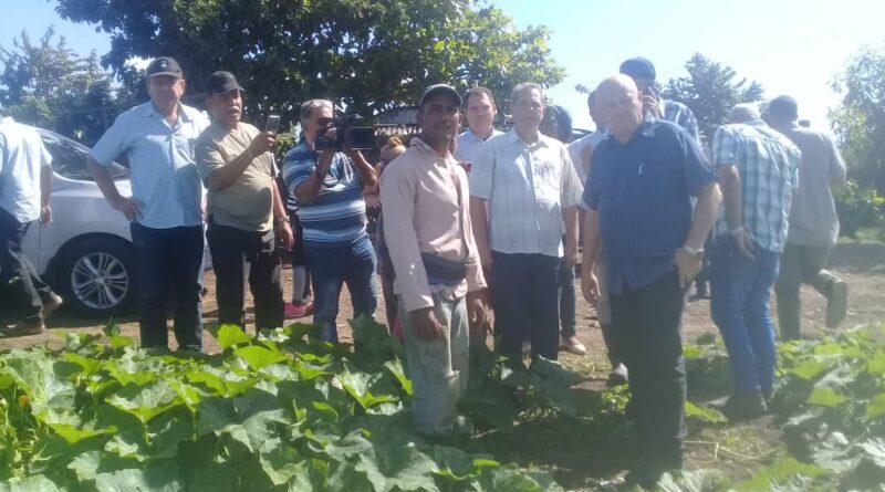 Tapia Fonseca visita a productores del Polo Productivo El Alambre de San Luis (FOTOS)